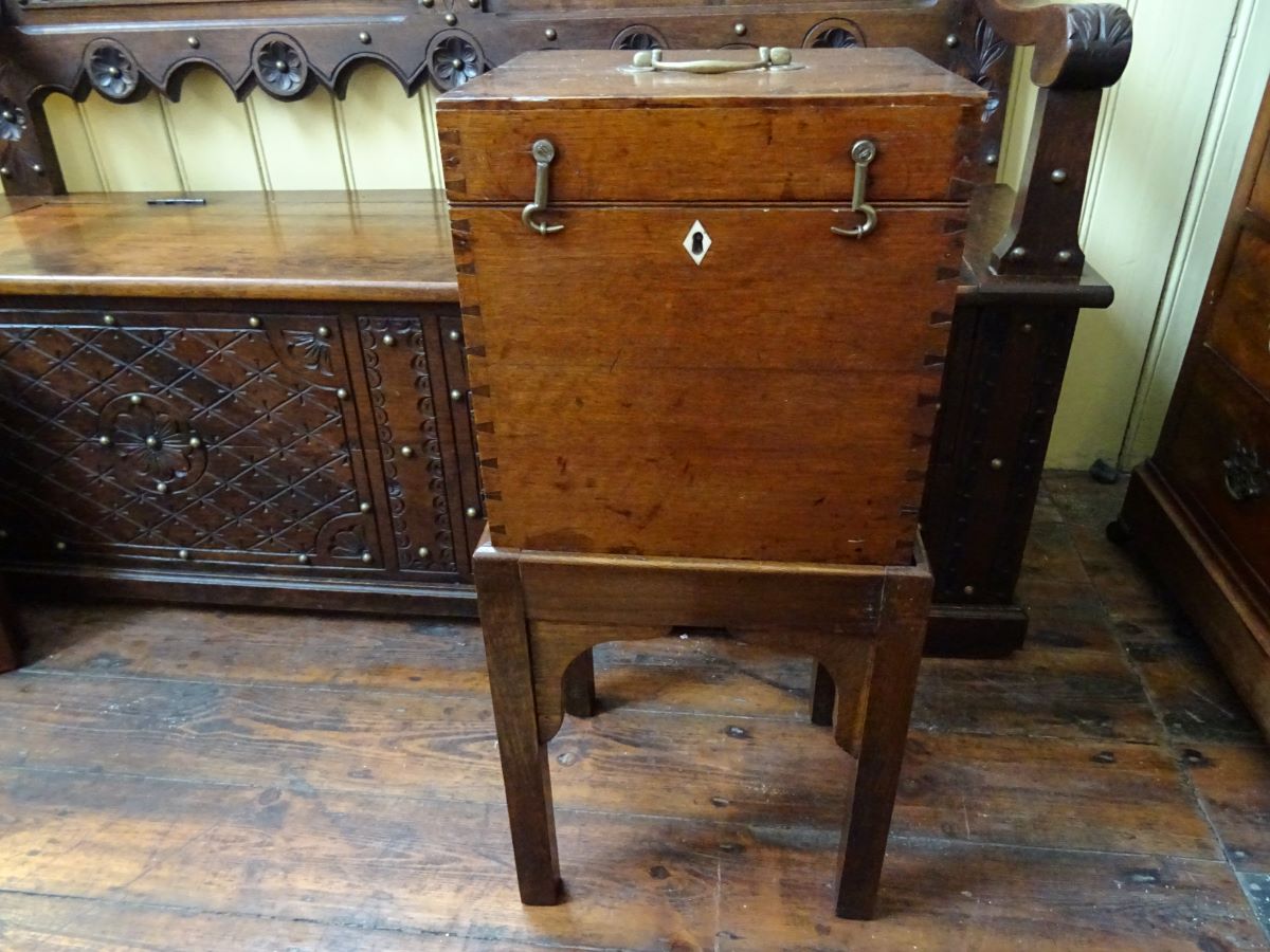 Early 19th century oak sewing box